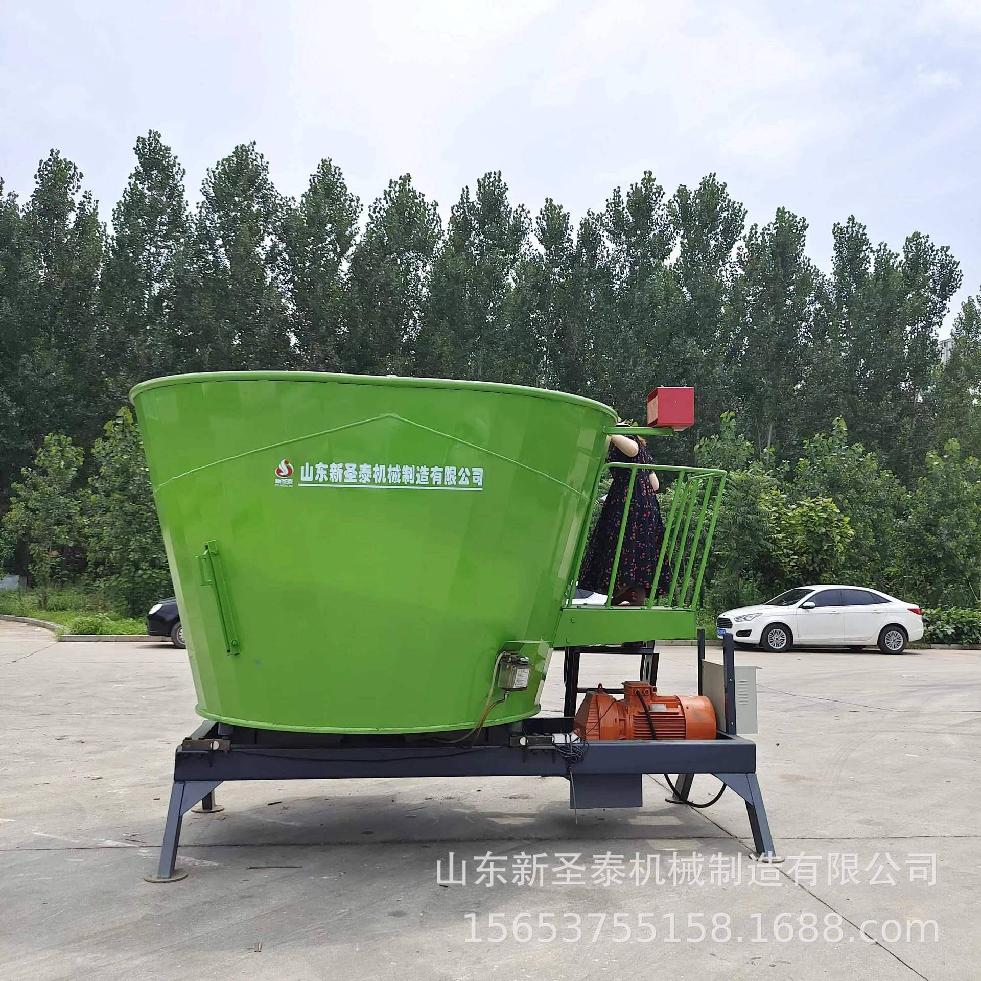 养殖三件套立式TMR饲料搅拌机秸秆精料混合全日粮制备机