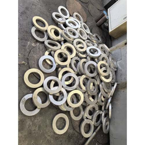 球墨铸铁棒QT500-7QT600生铁空心管管料规格齐全HT250HT150空心管