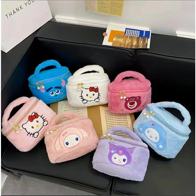毛绒玩具包抓娃娃机化妆包毛绒卡通手提便携百搭收纳洗漱包可爱