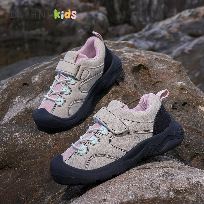 达芙妮2025秋季新款透气休闲鞋