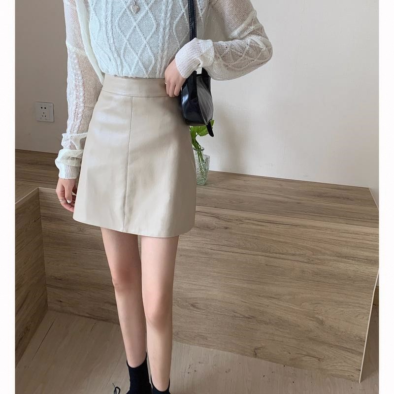 半身裙女春秋新款2025高腰百搭包臀a字半裙超火绿色PU小皮裙短裙