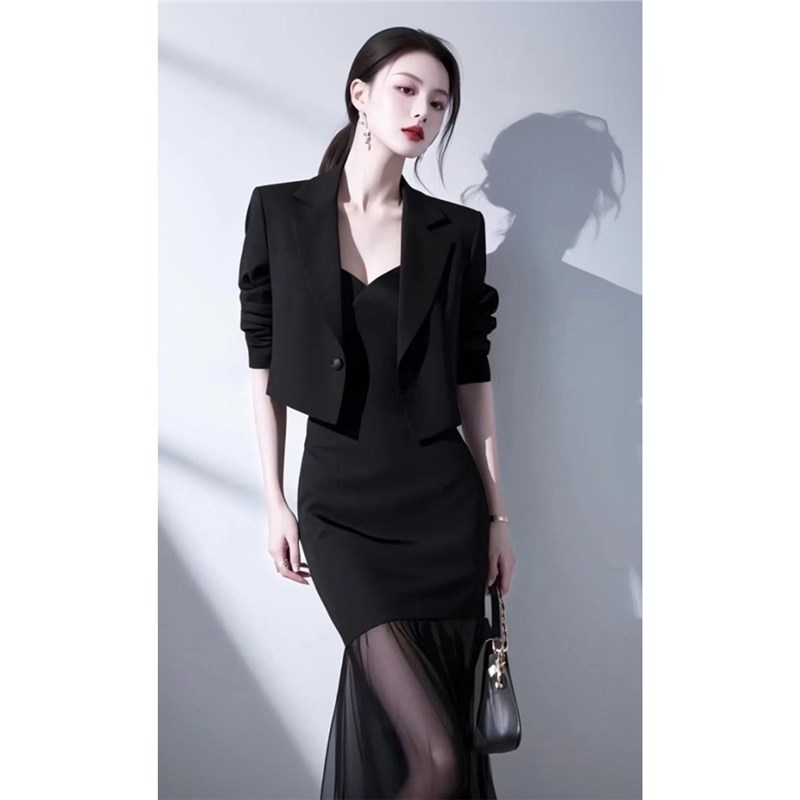 春季穿搭一整套高级感御姐气质显瘦西装外套包臀网纱连衣裙两件套