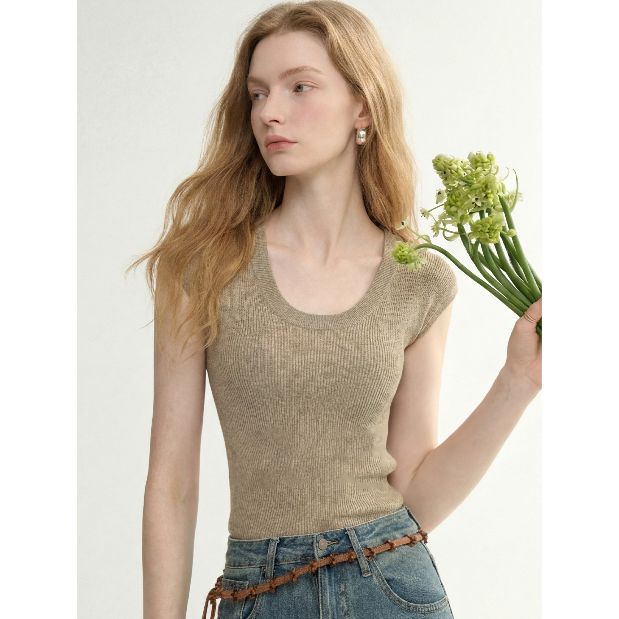 法式修身亲肤短袖针织衫女夏季高级感透气显瘦收腰外穿T恤小上衣