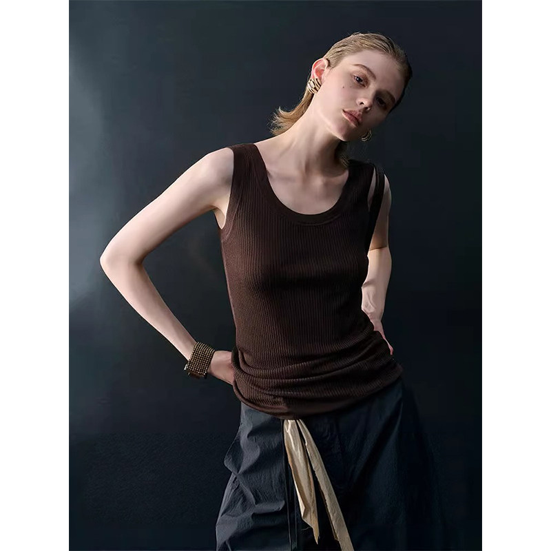 美拉德咖色U领针织背心女夏季法式高级感修身亲肤无袖吊带上衣薄