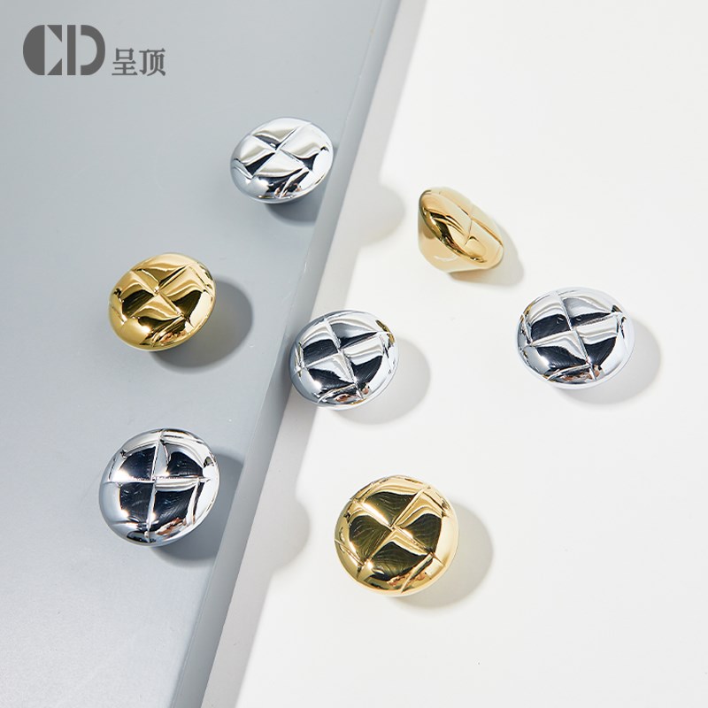 创意纽扣黄铜单孔拉手金色衣柜门抽屉法式高级感厨柜鞋柜银色把手