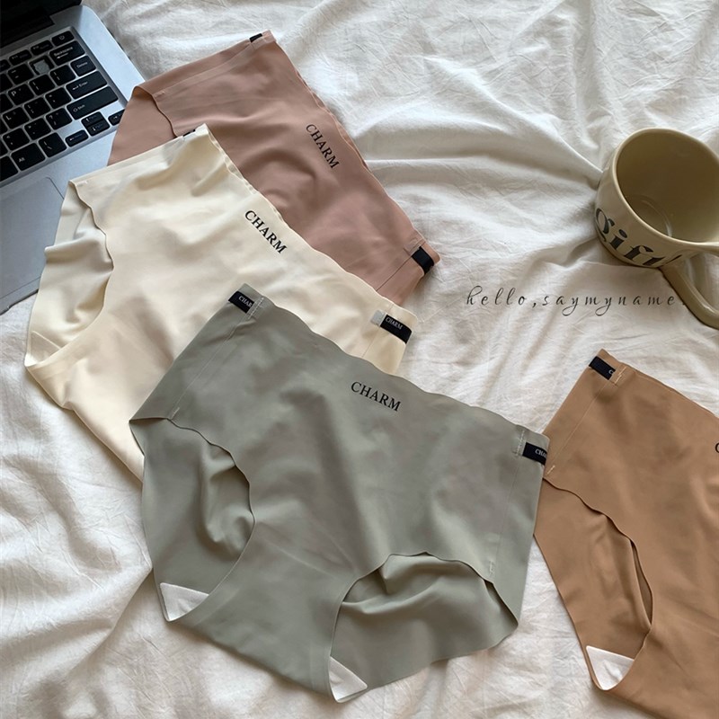 无痕内裤女拍婚纱照蜜桃臀中低腰包臀白色隐形三角裤夏天夏季薄款