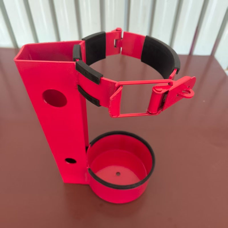 货车灭火器挂架4KG8公斤半挂大货车F壁挂件式固定加厚背板汽车支