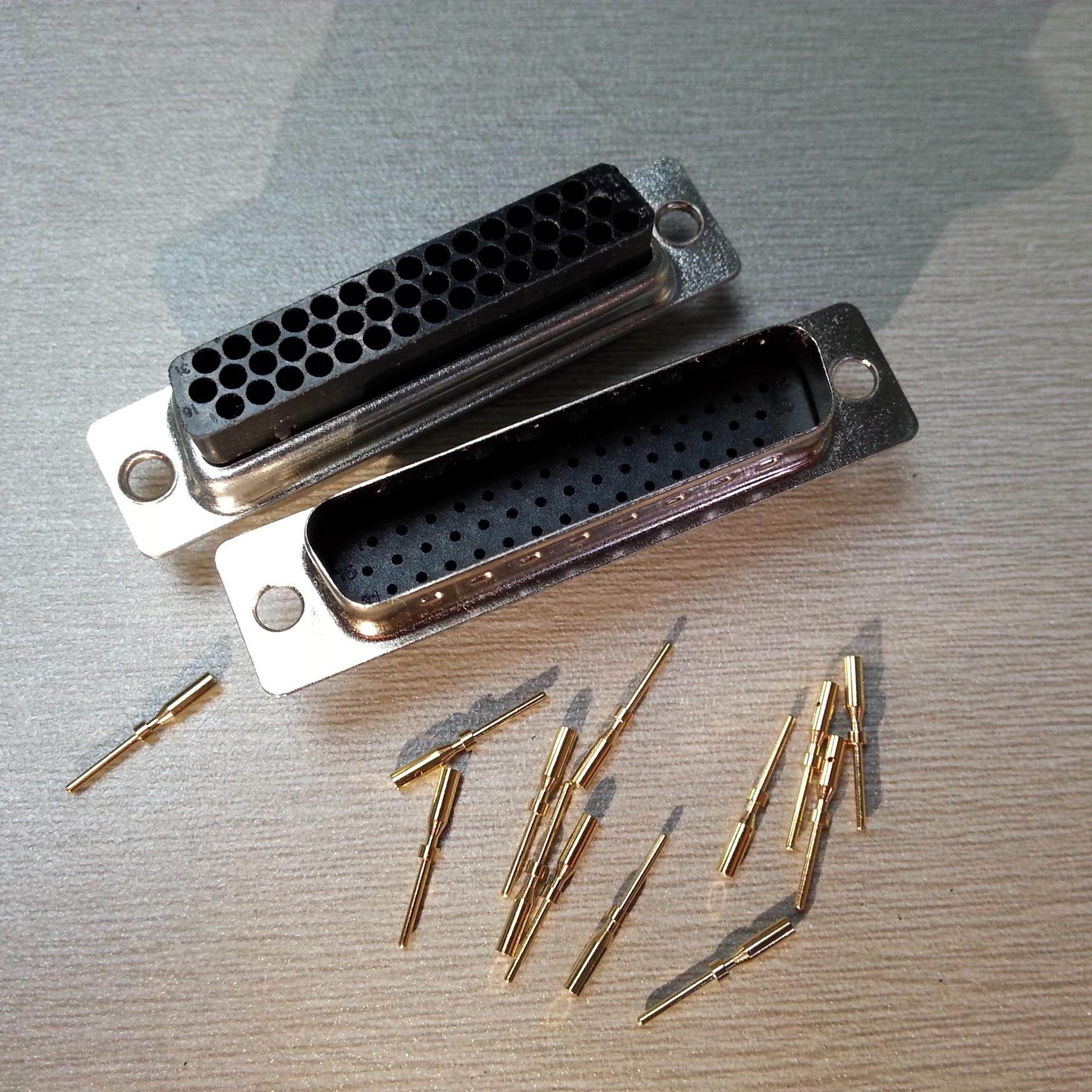 DB型高密度打端子式公头连接器 矩形RS232实心级44P公座接插件