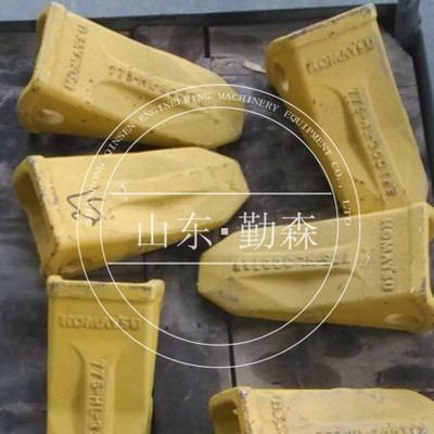 装载机配件   各种型号齐全   WA500  斗齿  426-847-1110