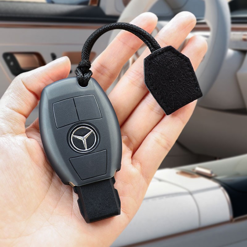 适用奔驰钥匙套e级e300l壳a200l/glb/glc/gle350女S级男c260L包扣