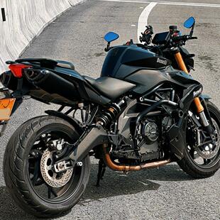 内六角车业黄龙600TNT600改装下导流罩大灯定风翼护板分离把车把