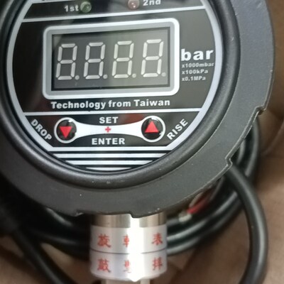 Pion数显压力表pp隔膜P-z25As-030G 0-3bar Dc24v