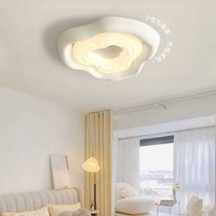 2025现代简约中山LED灯具 卧室吸顶灯轻奢创意极简家用餐厅灯新款