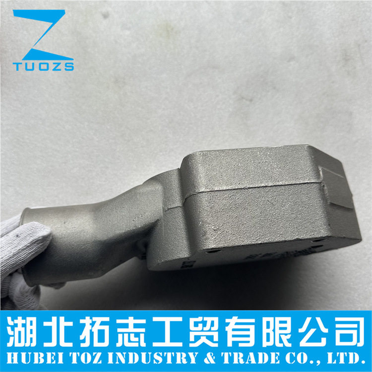 康明斯发动机X15 QSX15 ISX15发动机配件节温器壳体罩盖3681787