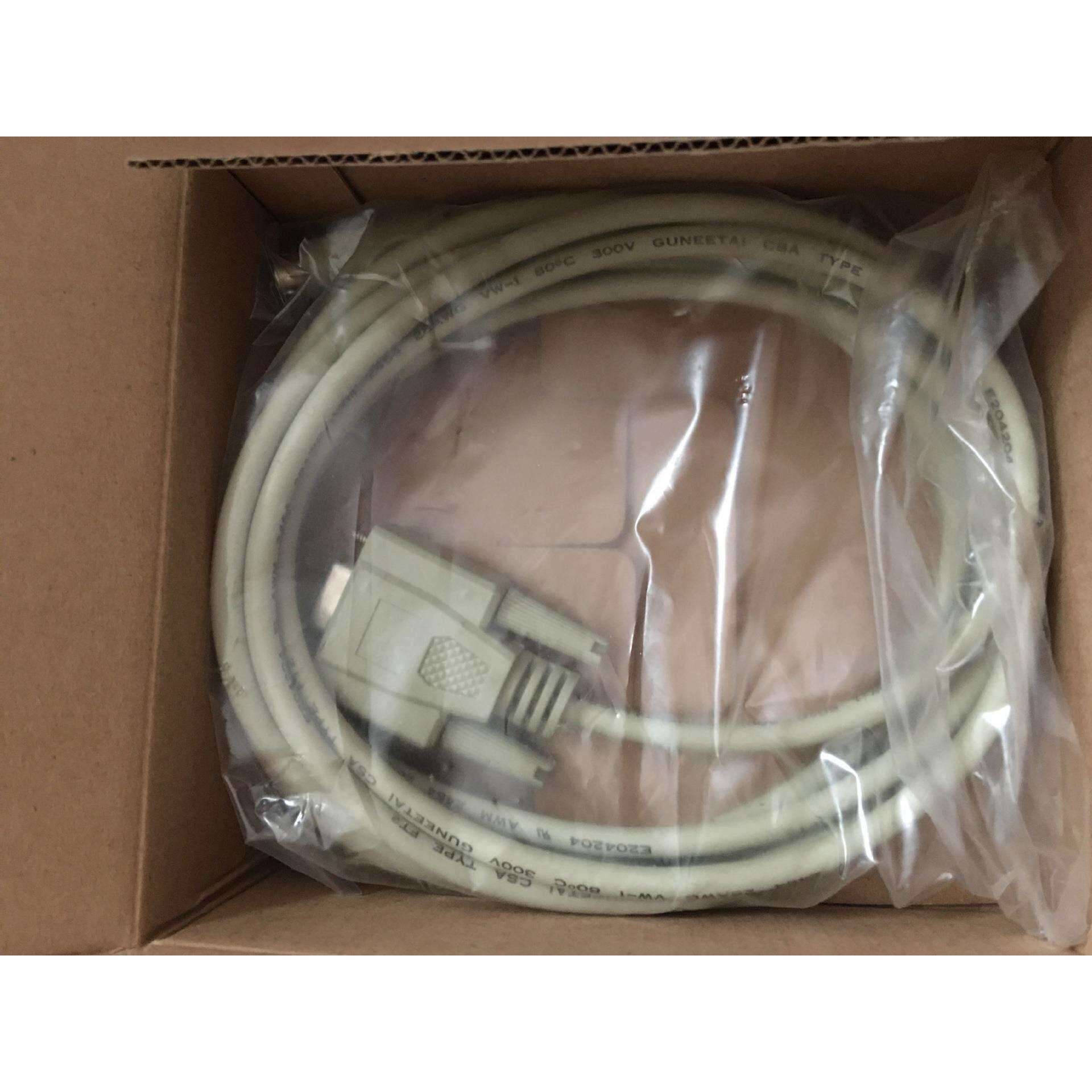 GT01-C30R2-6P触摸屏与Q系列plc连接线通讯线