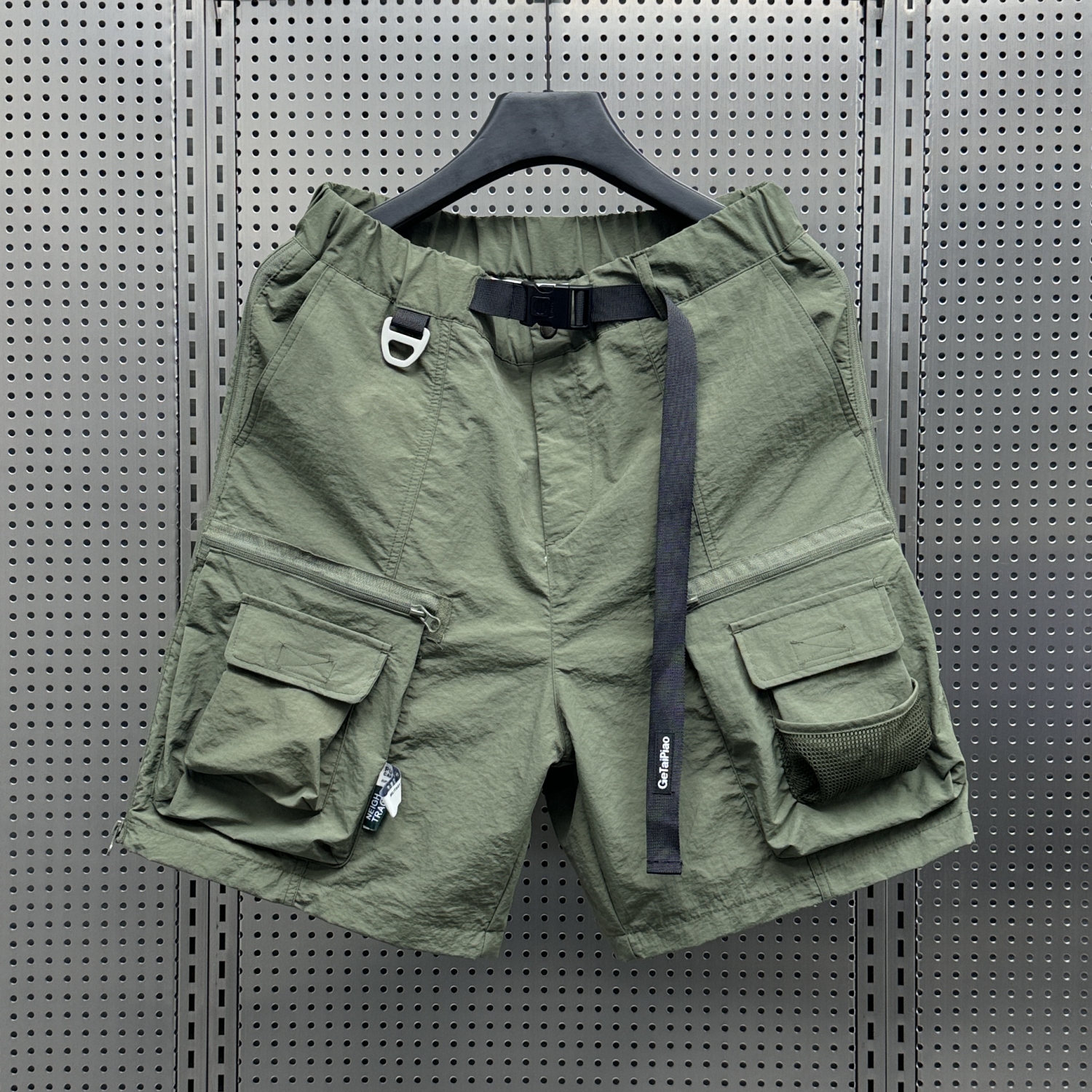 2024夏季新款男士宽松运动休闲五分沙滩裤日系百搭多口袋工装短裤