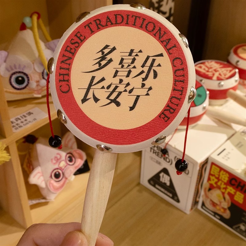拨浪鼓儿童老式羊皮实木手柄手工波浪鼓宝宝手摇货郎鼓婴儿玩具
