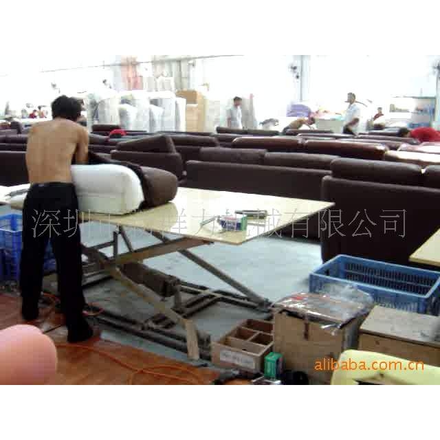 省时省力-气动升降工作台，沙发厂扪工好帮手