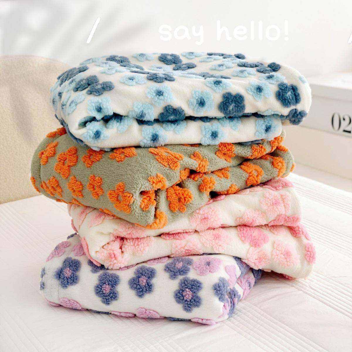 i韩系小花花立体提花柔软舒棉绒面料榻榻米沙发午睡保暖羊羔毯子,农机/农具/农膜,其它农用工具,淘宝优惠券,粉丝福利购,淘宝优惠卷