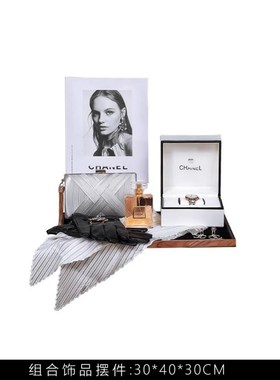 轻奢样板间衣帽间衣柜包包收纳盒妆台饰品组合摆件道具展厅架陈设