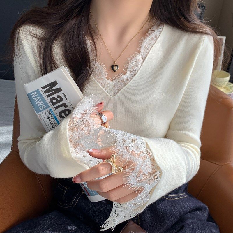 黄色V领蕾丝针织打底衫女内搭2025春秋季新款毛衣修身高级感上衣