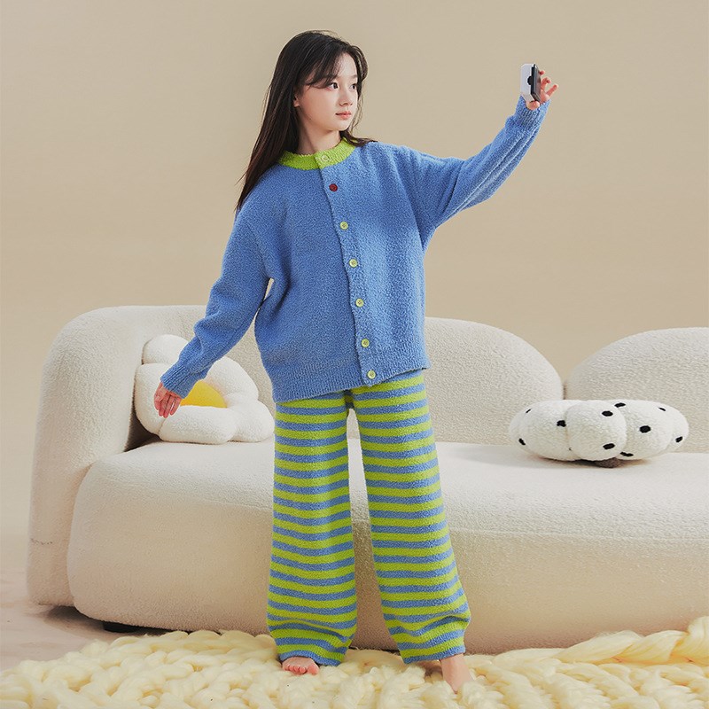 软绵绵儿童珊瑚绒睡衣女童家居服套装宝宝法兰绒半边绒亲子装冬季