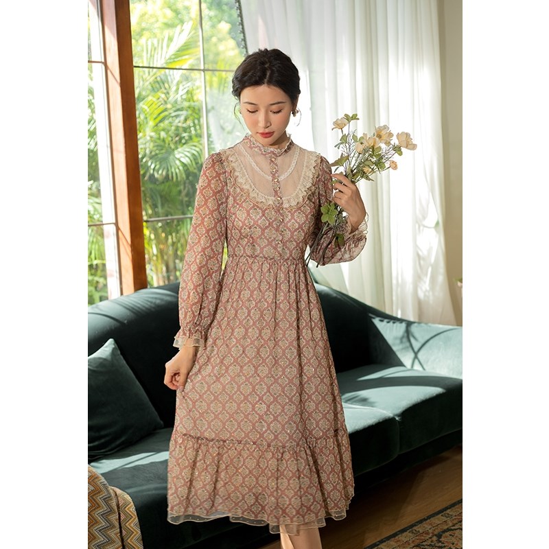 固执秋款花连衣裙复古风雪纺碎花网纱拼接长袖子长裙子女6684