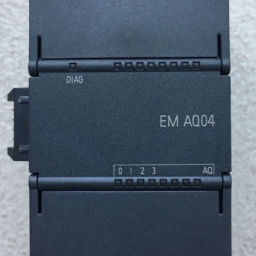 议价200Smart 模拟量模块EM AQ04,成色漂亮，