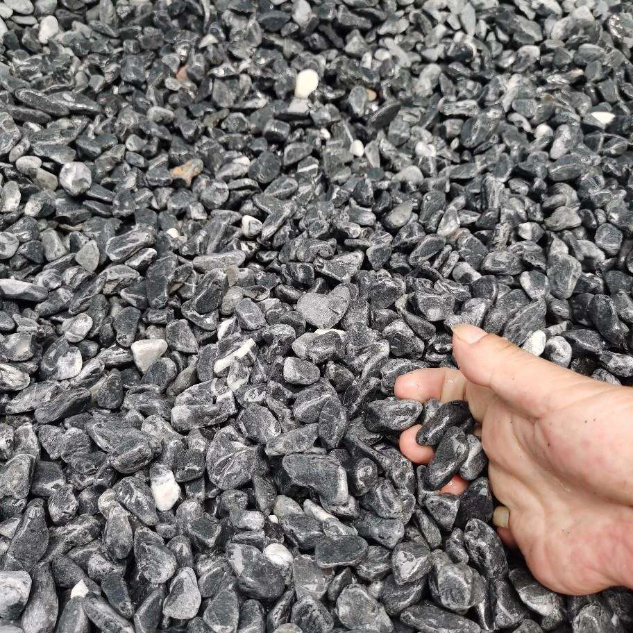 露营地碎石黑色砾石枯山水造景小院装饰花草搭配岩石深灰色灰