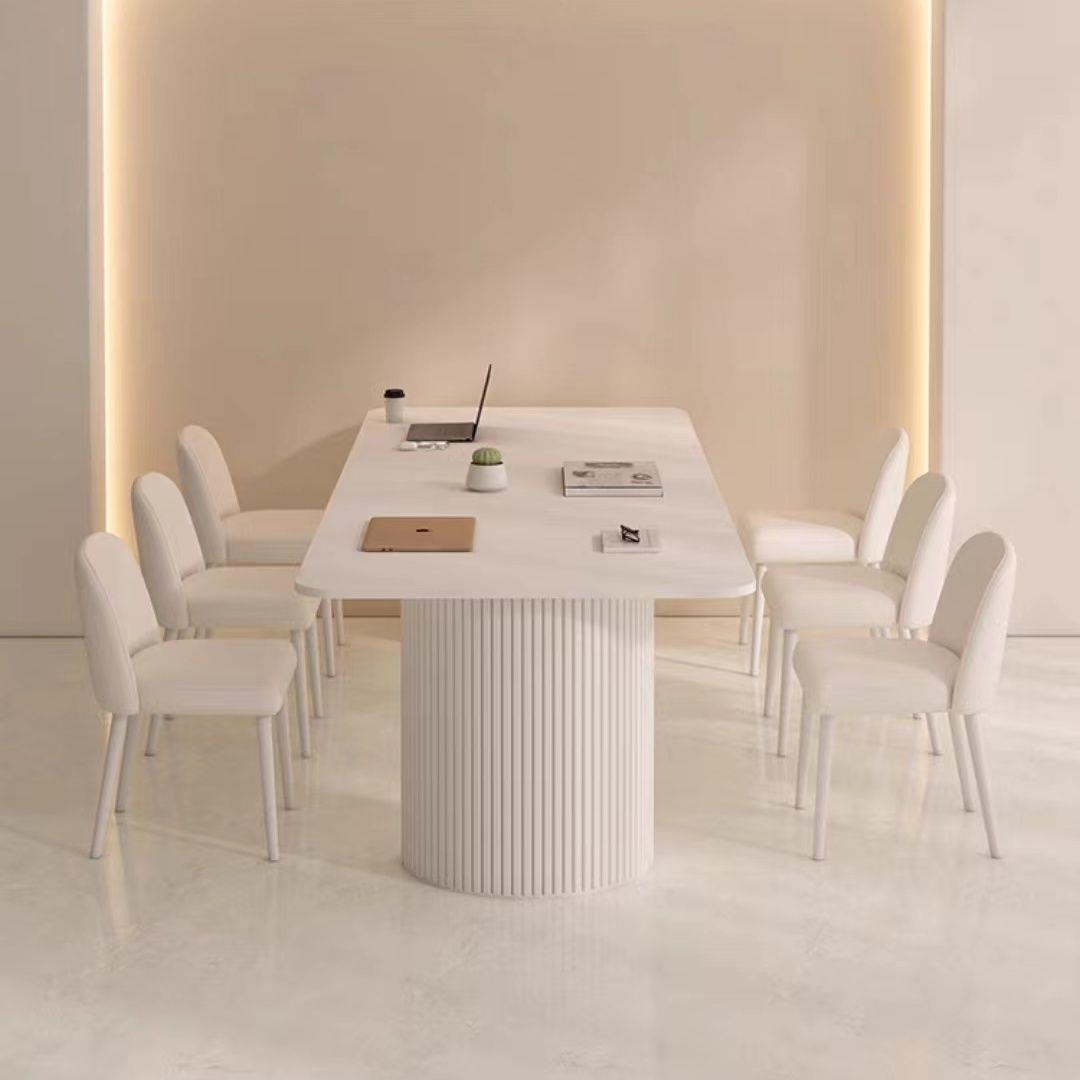 现代简约轻奢洽谈纯白2m工作台长条桌椅组合奶油风岩板会议桌长桌