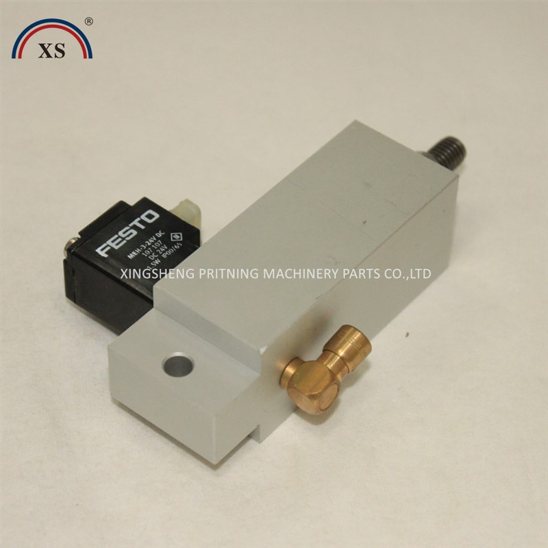 海德堡 SM74电磁阀 墨路气缸 中间辊气阀 92.184.1011/A