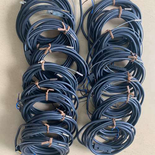 议价欧姆传感器E2EC-CR5C1，货场来源，成色如图，实物拍摄