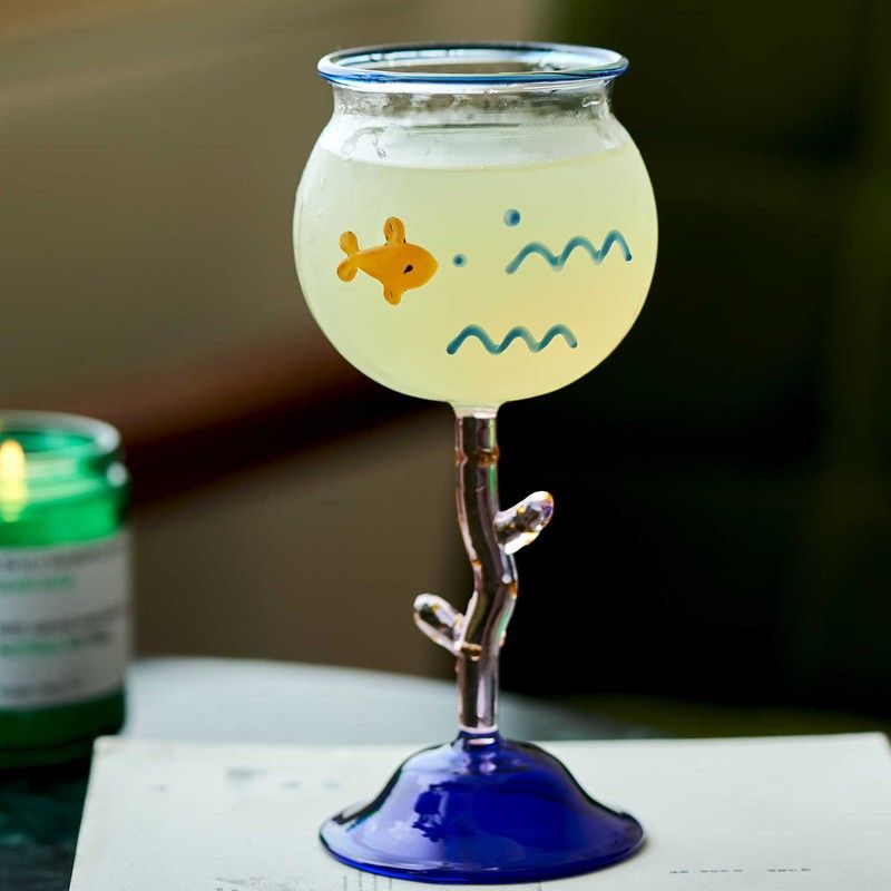 肆月创意葡萄酒杯女生微醺酒杯可爱高脚杯红酒杯啤酒杯设计感小众图片