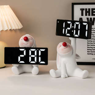 可爱兔子时钟摆件儿童卧室床头柜装饰品电子钟闹钟台式钟表摆放式