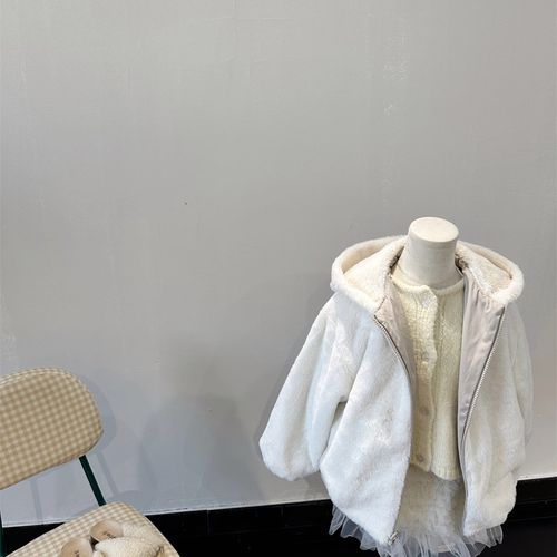 120-130 出~日 质感很贵 男女童秋冬两面穿连帽毛毛拉链小外套