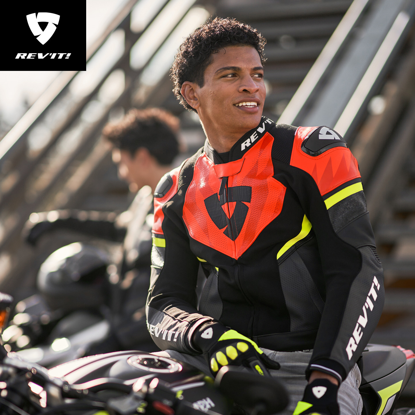 REVIT锐飞特超速2 Air摩托防摔赛道跑山竞速皮衣夹克分体皮衣