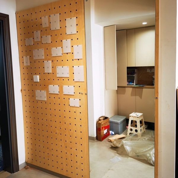 洞洞板定制入户玄关挂衣架