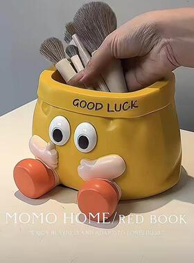 可爱大眼仔桌面杂物收纳筐学生笔筒化妆刷收纳桶客厅遥控器收纳盒