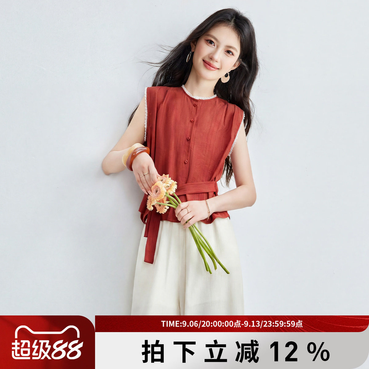 SMEN诗萌复古红无袖收腰蕾丝衬衫