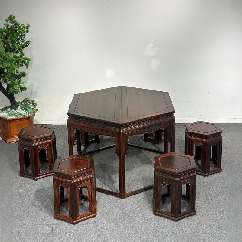 红木家具大红酸枝休闲桌椅组合新中式餐桌黑飘红圆桌七件套无拼补