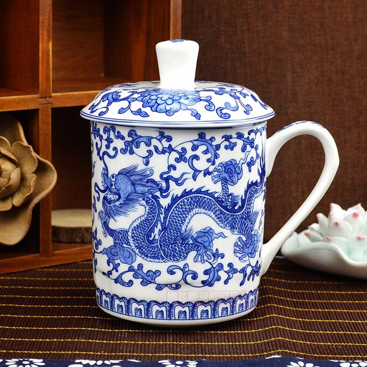 景德镇青花陶瓷泡茶杯带盖子骨瓷水杯青花瓷器会议礼品办公杯子青