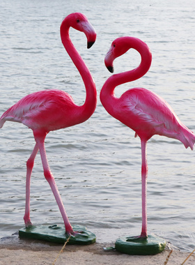花园庭院火烈鸟摆件落地户外园林景观草坪装饰仿真动物玻璃钢雕塑