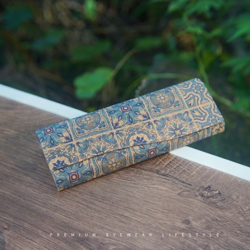 MARCWOOD眼镜盒送眼镜布