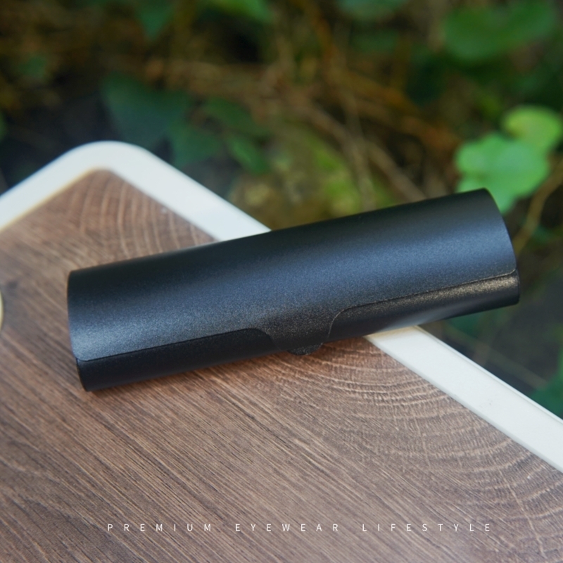 MARCWOOD眼镜盒送眼镜布