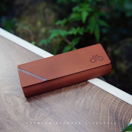 MARCWOOD眼镜盒送眼镜布