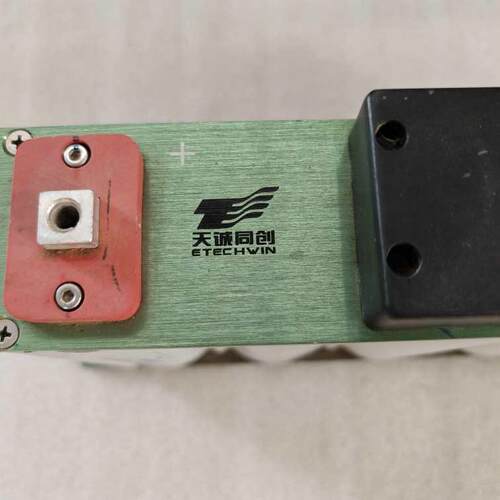 超级法拉电容组16v500f汽车启动电容音响补偿电容