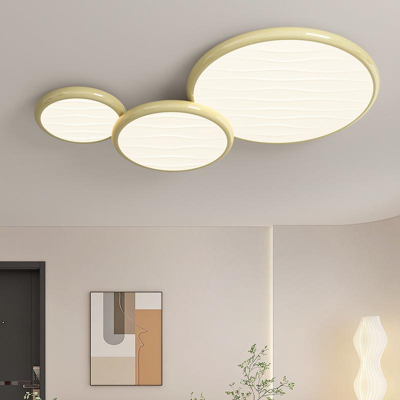 新款客厅灯北欧全光谱护眼卧室吸顶灯现代简约网红大气奶油风灯具