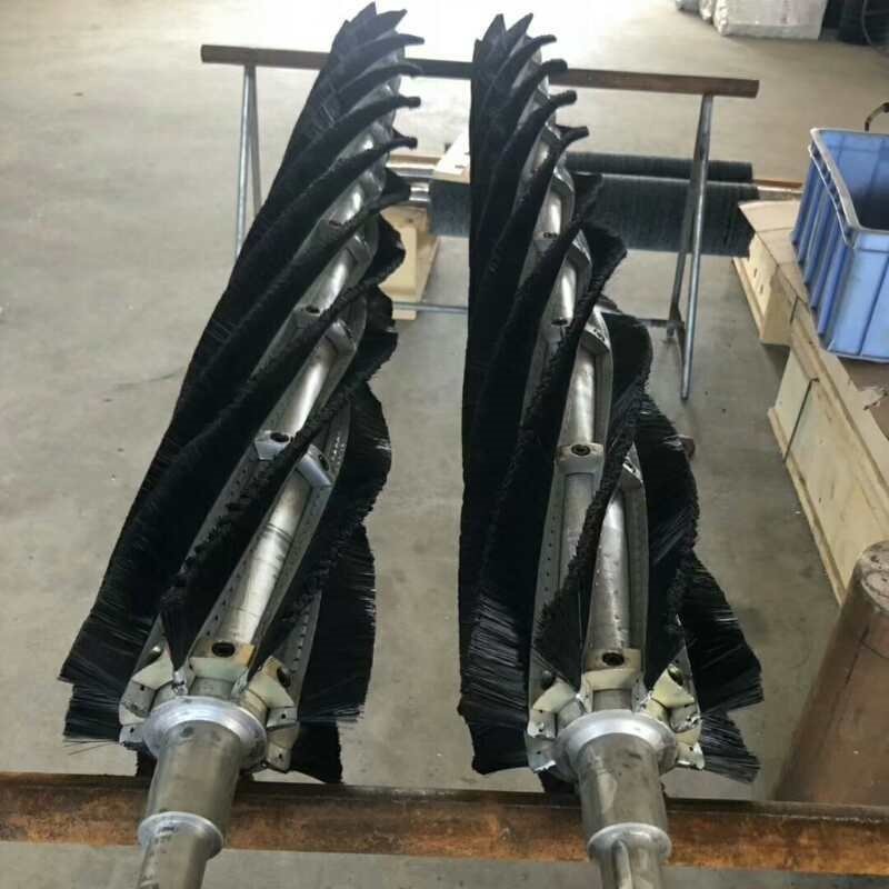 诚信毛刷厂家优惠供应钢丝刷辊 钢丝辊 塑料筒毛刷辊