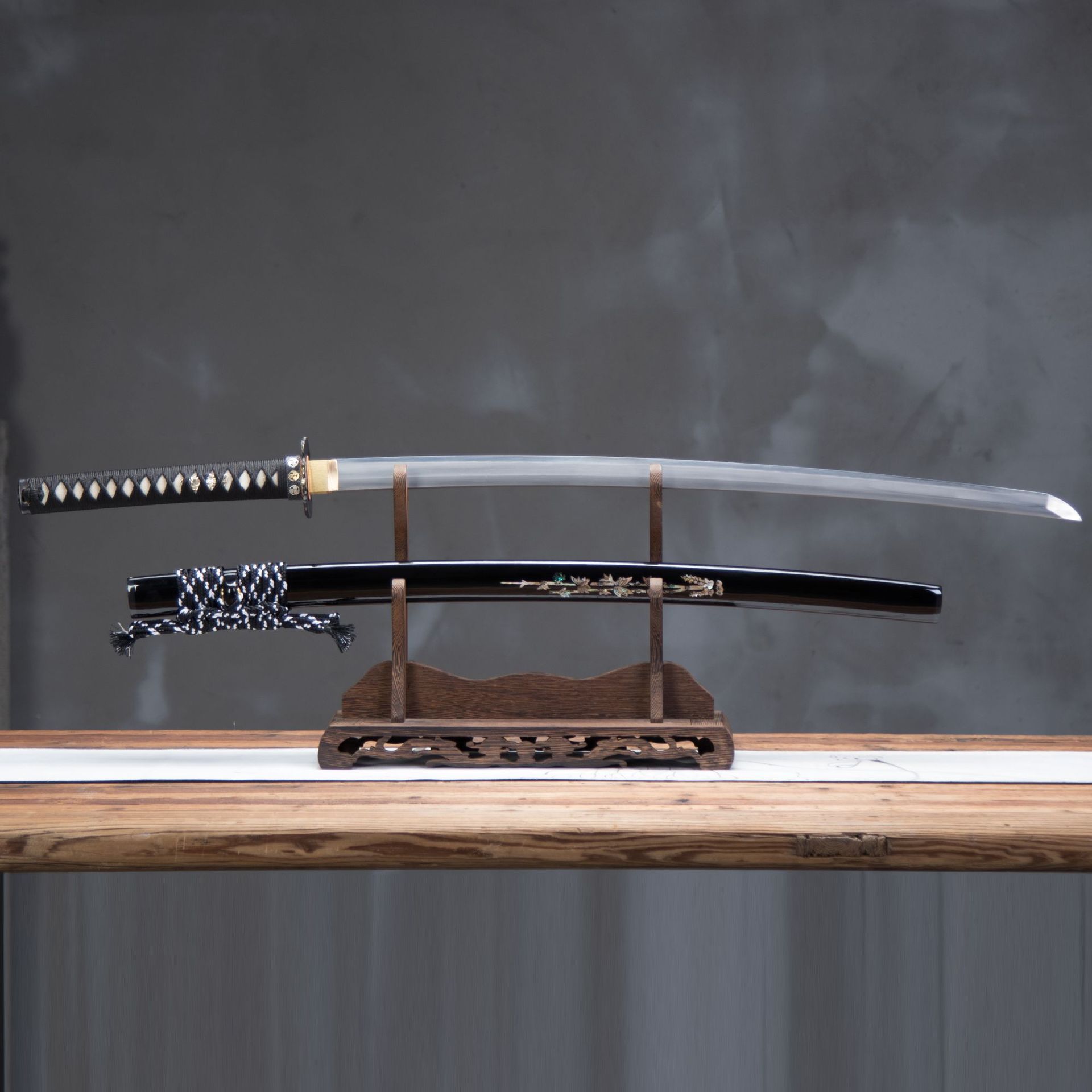 龙泉市刀剑手工锻打乌兹钢烧刃