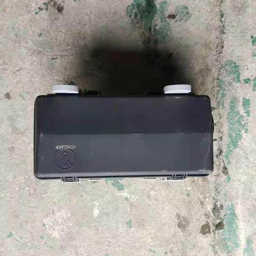 适江淮货车汽车配件康铃骏铃V6H330V5原装底盘电器盖保险丝盒盖子